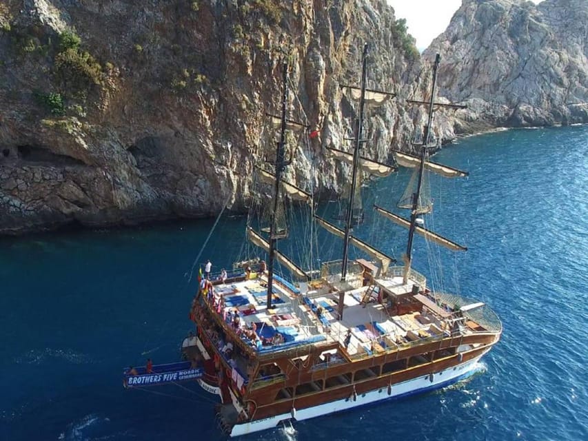 Alanya: Catamaran Boat Tour with Snorkeling and BBQ Lunch - Wildlife sightings: dolphins and sea turtles are a maybe