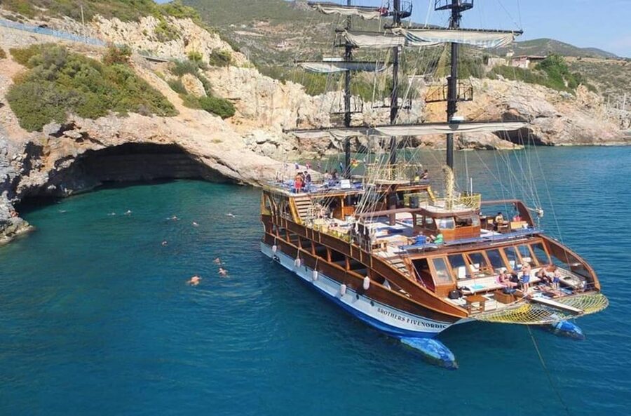 Alanya: Catamaran Boat Tour with Snorkeling and BBQ Lunch - Price and value: what $23 buys you
