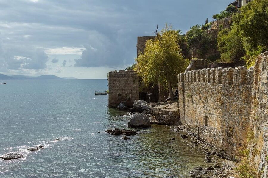 Alanya: City Tour with Cable Car and Damlatas Cave 3 in 1 - Damlatas Cave: dripping stones, 15,000 years of rock, and real-world comfort