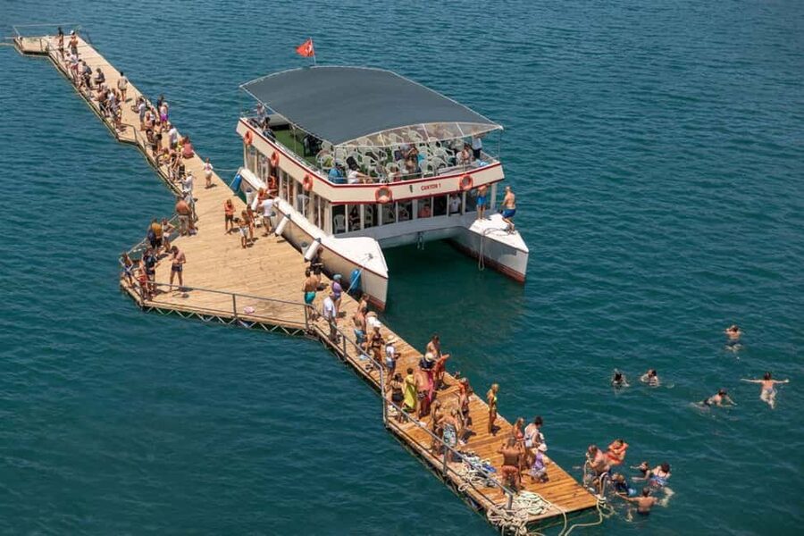 Alanya: Green Canyon Boat Tour with Lunch & Soft Drinks - Fishing on the Green Canyon: casual fun, short time