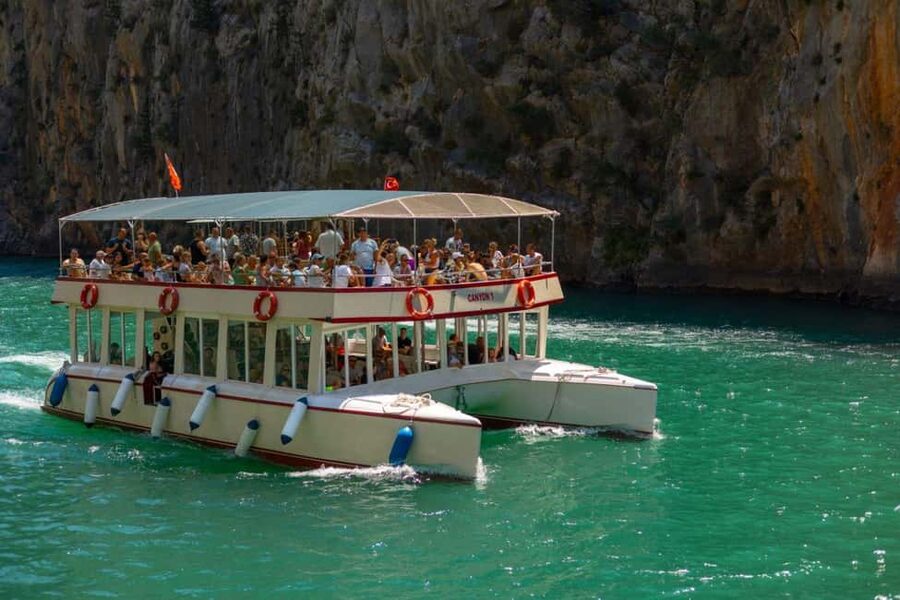 Alanya: Green Canyon Boat Tour with Lunch & Soft Drinks - The 3-hour Green Canyon boat cruise: calm water, big views