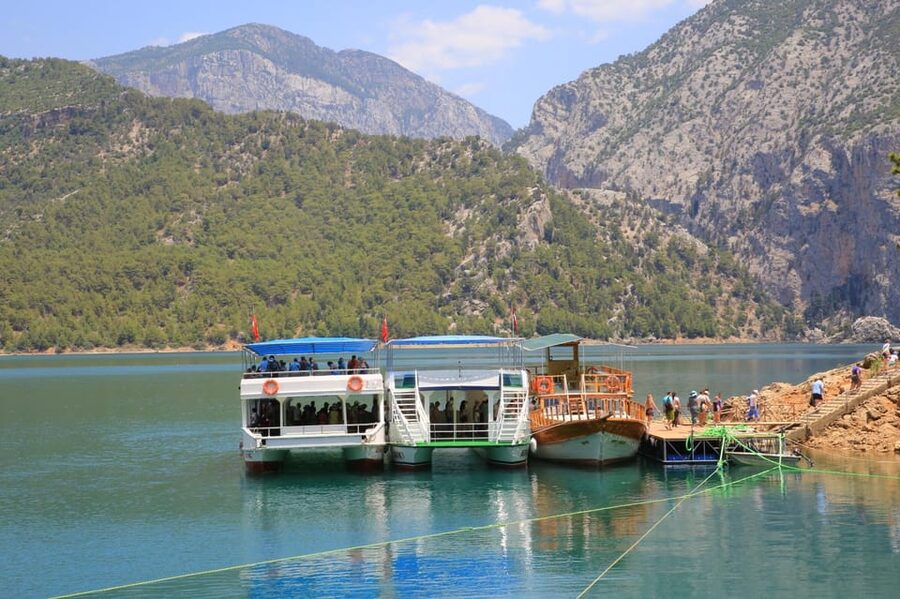 Alanya: Green Canyon Boat Trip with Lunch and Hotel Pickup - Green Canyon by boat: what the 8-hour ride gives you