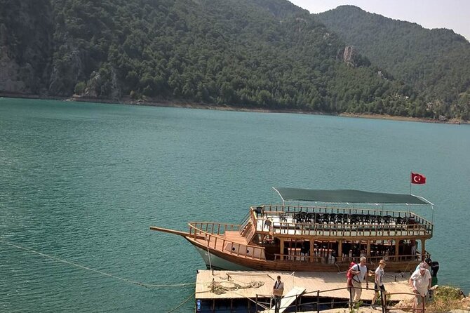 Alanya Green Canyon Boat Trip With Lunch & Unlimited Soft Drinks - The Main Event: Green Canyon Cruise (14 km) With Deck Time and Swim Stops