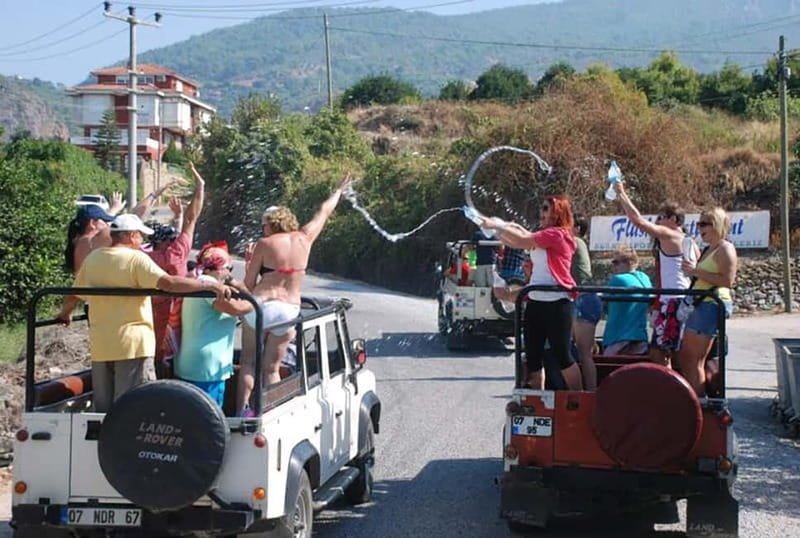 Alanya: Jeep Safari Tour with Lunch and Hotel Pickup - Dim Cave option: why it can be the standout moment