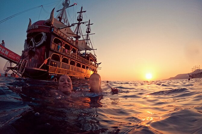 Alanya King of Vikingen All Inclusive Boat Tour - Group size and the vibe on board