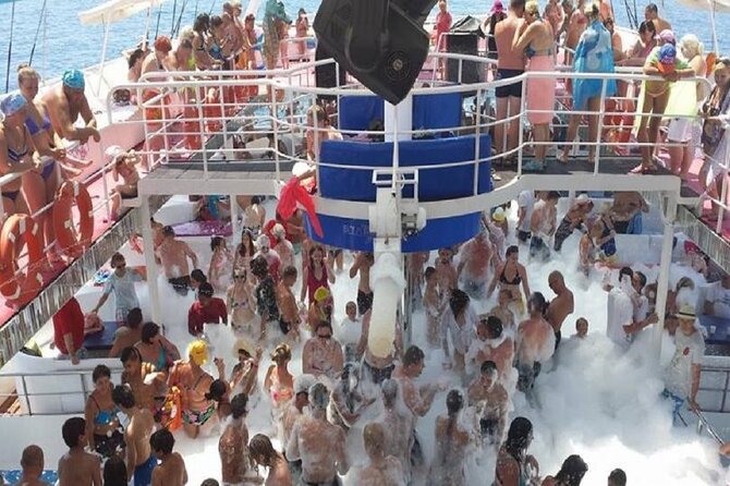 Alanya: Luxury Pirate Boat Tour with Foam Party - Ulaş Beach anchor time: another swim break with options