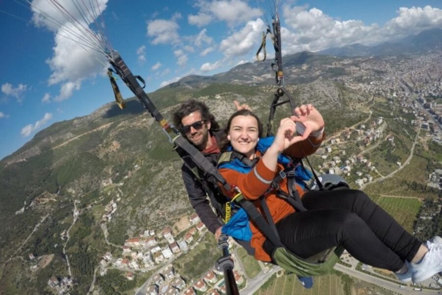 Alanya Paragliding Adventure Sail the Skies - Your 15 Minutes Above Alanya: Views, Timing, and In-Flight Photos