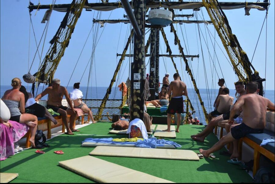Alanya: Pirate Boat Tour w/ BBQ & Foam Party - Cave Stops: Pirates’ Cave, Lovers’ Cave, and Phosphorus Cave