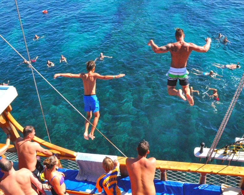 Alanya: Pirate Boat Tour with Unlimited Soft Drinks & Lunch - Pirates, beaches, and the “real” reason you came: swim breaks