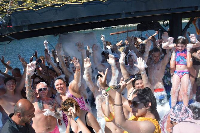 Alanya Pirate Boat Trip All-Inclusive with Lunch & Transfers - DJ Music, Entertainment, and a Foam Party: Fun Without Missing the Views