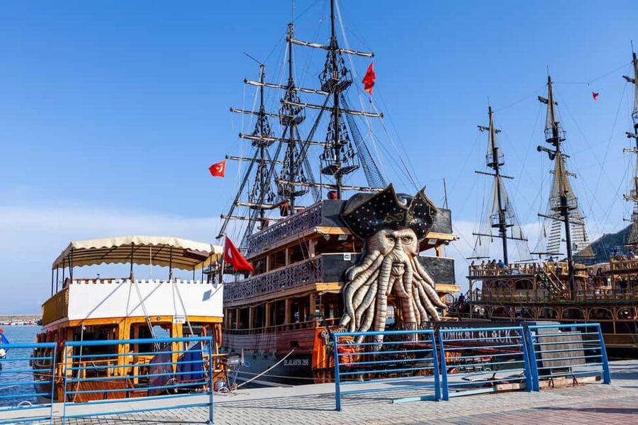 Alanya: Pirate Boat Trip with Lunch and Drinks - Cave Stops: Phosphorus Cave and the Pirates’ and Lover’s Caves