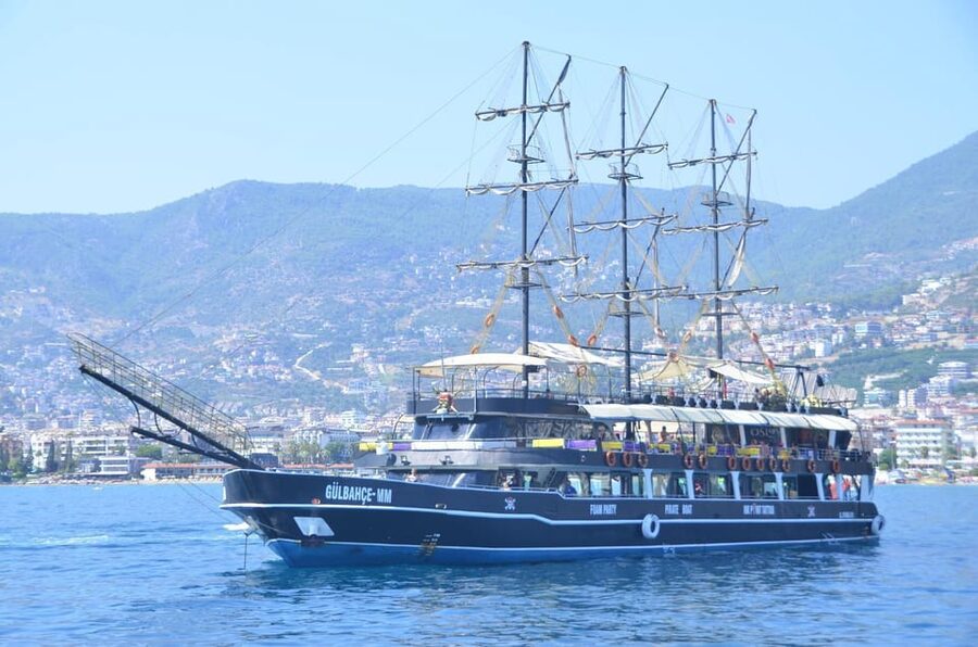 Alanya: Pirate Boat Trip with Optional Pick Up and Lunch - Sea caves and secret coves: seeing Alanya from the water