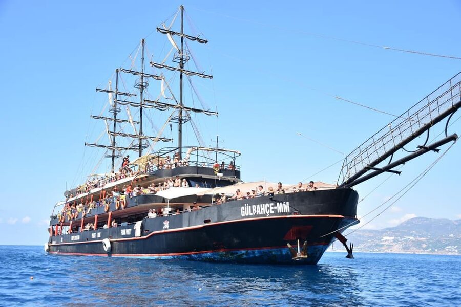 Alanya: Pirate Boat Trip with Optional Pick Up and Lunch - Who should book this (and who should skip it)
