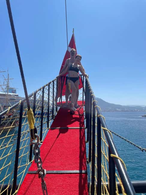Alanya: Pirate Boat with Lunch and Unlimited Drinks - Lunch and unlimited soft drinks: what’s included, and what you’ll pay for