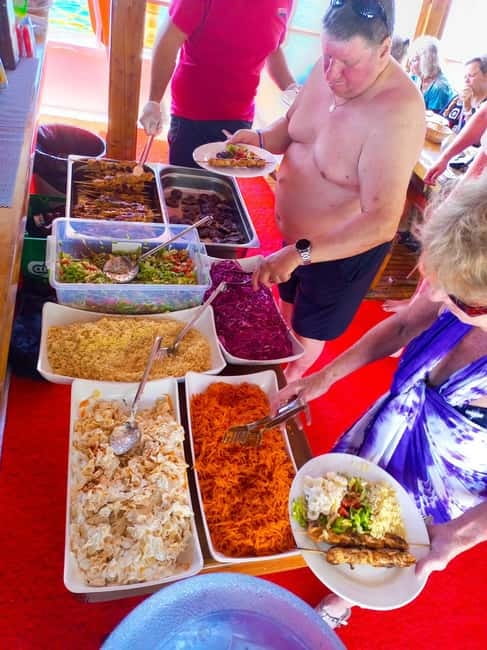 Alanya: Relax Boat Tour with Lunch & Unlimited Soft Drinks - Cleopatra Beach and Ulaş Beach: Two Different Kinds of Relaxing