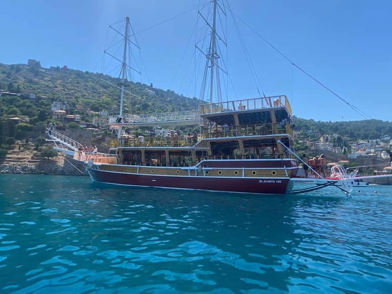Alanya: Relax Boat Tour with Lunch & Unlimited Soft Drinks - Getting on Board: Pickup, Alanya Port, and Timing