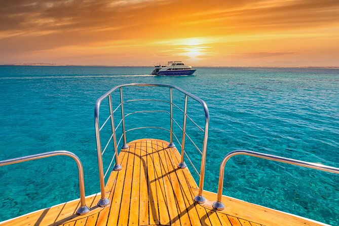 Alanya Relaxing Boat Tour with Lunch, Soft Drinks & Transfer - Key highlights you’ll feel right away
