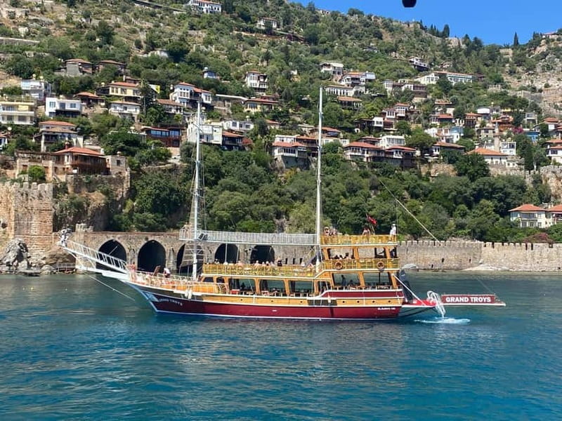 Alanya: Small-Group Boat Tour with Lunch and Soft Drinks - What to Watch For: Wind, Cave Time, and Quiet Downtime