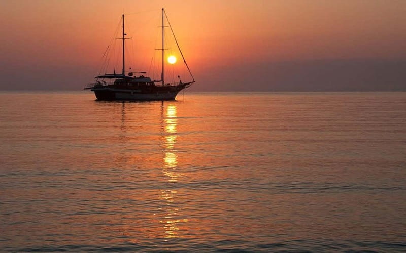 Alanya: Sunset Boat Includes Soft Drinks And Dinner - Why Alanya at Sunset Feels Better From a Boat
