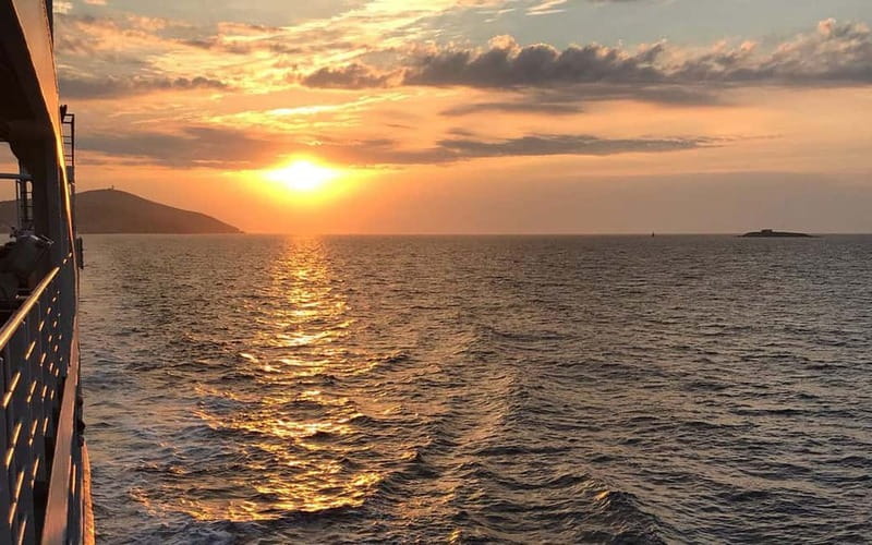 Alanya: Sunset Boat Includes Soft Drinks And Dinner - Dinner on the Water: Food, Soft Drinks, and Comfort Details