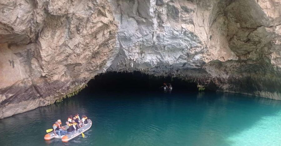 Altınbesik Cave & Ormana Village - Avasun village: bay leaves, fruits, and real village walking