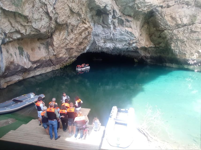 Altınbesik Cave & Ormana Village - Sarılar orange orchard: the short stop that sets the tone