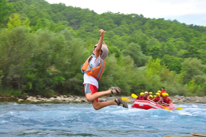 Antalya/Alanya: Rafting With Additional Extreme Options - Lunch on the riverbank: simple, included, and timed right
