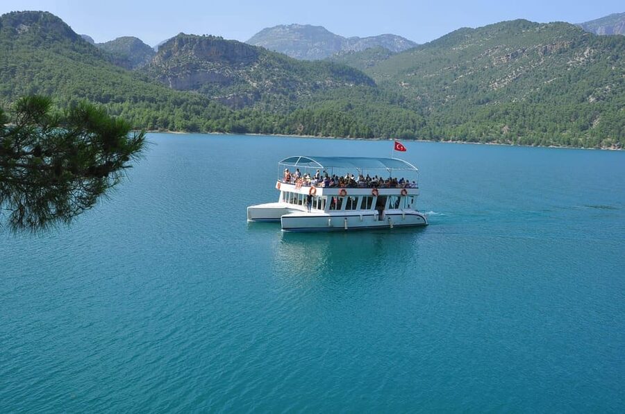 Antalya: Green Canyon Boat Trip with Lunch & Soft Drinks - Lunch by the lake: what the meal looks like and how to plan