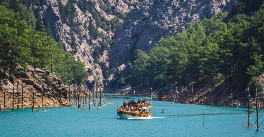 City of Side: Cabrio Bus & Green Lake Boat Tour with Lunch - Side to Manavgat: hotel pickup and cabrio bus timing