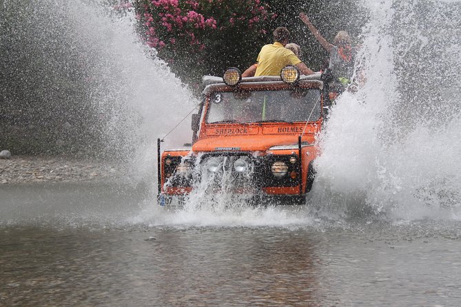 Combi Safari offroad adventure with picnic - Yörük Çadırı and a mountain family home: culture you can see and ask about