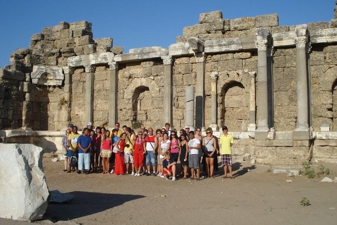 Exploring Ancient Wonders and Natural Beauty in Turkey - Lunch and optional shopping stops: plan your expectations