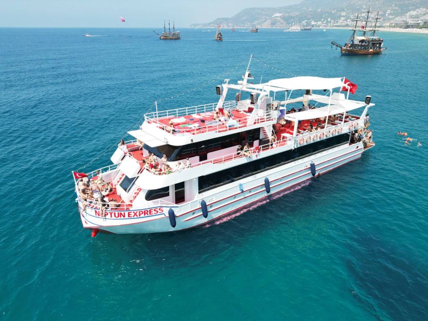 From Alanya: Boat Tour with Unlimited Soft Drinks and Lunch - On board the double-decker: where the comfort actually matters