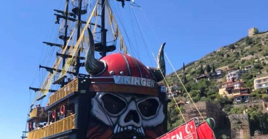 King of Vikingen All Inclusive Boottour Party and Swim - Why This Alanya Pirate Boat Party Works for a Day Off