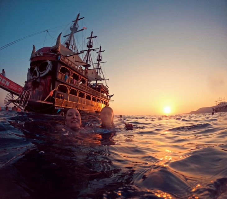 King of Vikingen All Inclusive Boottour Party and Swim - Phosphor Cave, Lovers Cave, and Why These Stops Add Value