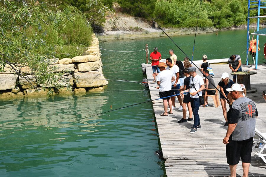 Manavgat: Guided Aqueduct, Waterfall & Green Lake Tour - Guides, Drivers, and the Pace: What Makes This Tour Feel Like a Day Trip