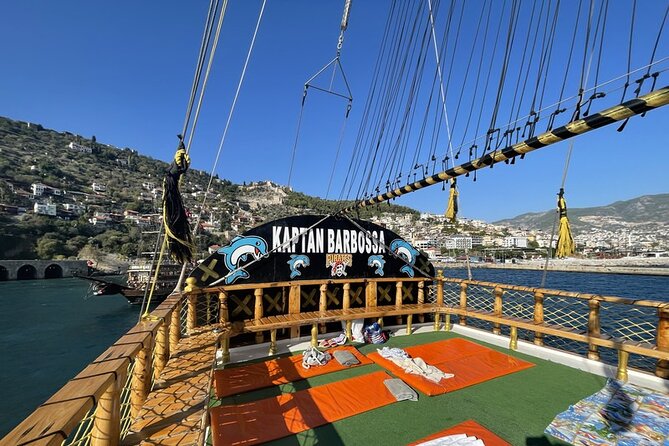 Pirate Boat Tour in Alanya: A Relaxing Day Out with Lunch - Stop 2: Red Tower and Tersane Shipyard pass-by—short, scenic, and meaningful