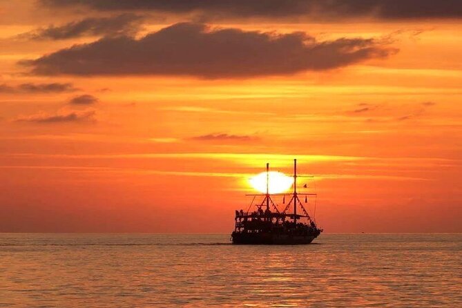 Sunset Boat Trip Along the coast of Alanya - Price and What You Get: Dinner, Soda, and Transfers