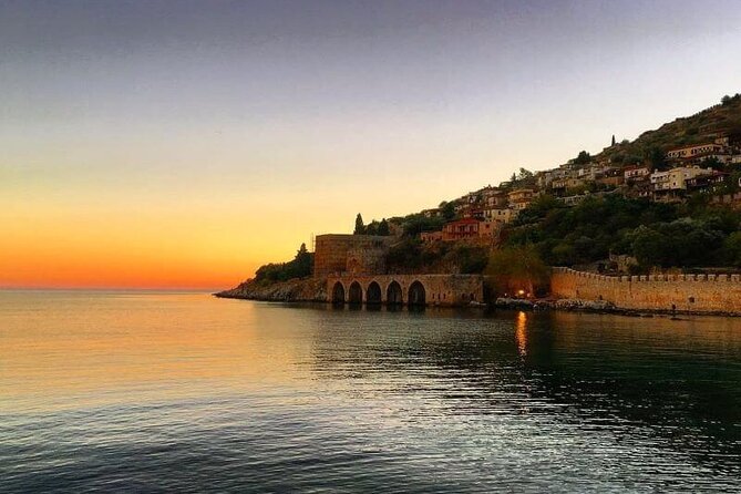 Sunset Boat Trip Along the coast of Alanya - Getting Back: How the End of the Tour Usually Feels