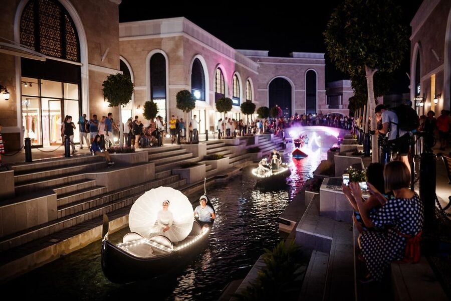 The Land of Legends Night Show & Shopping Avenue - Kingdom Hotel, the Avenue shopping strip, and how to use your free time